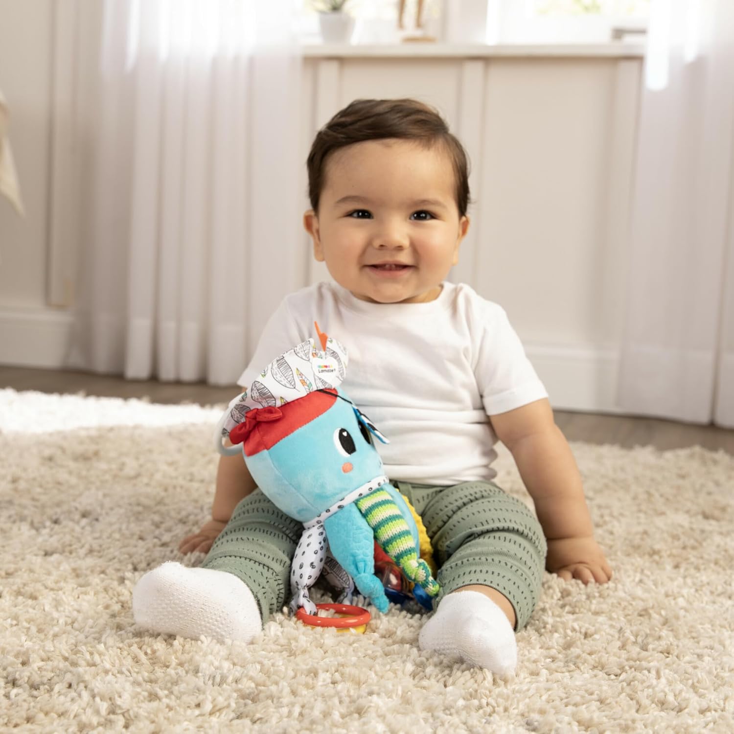 Jouet sensoriel pour bébé Lamaze Captain Calamari de 0 à 6 mois, landau et poussette à clipser. – Image 3