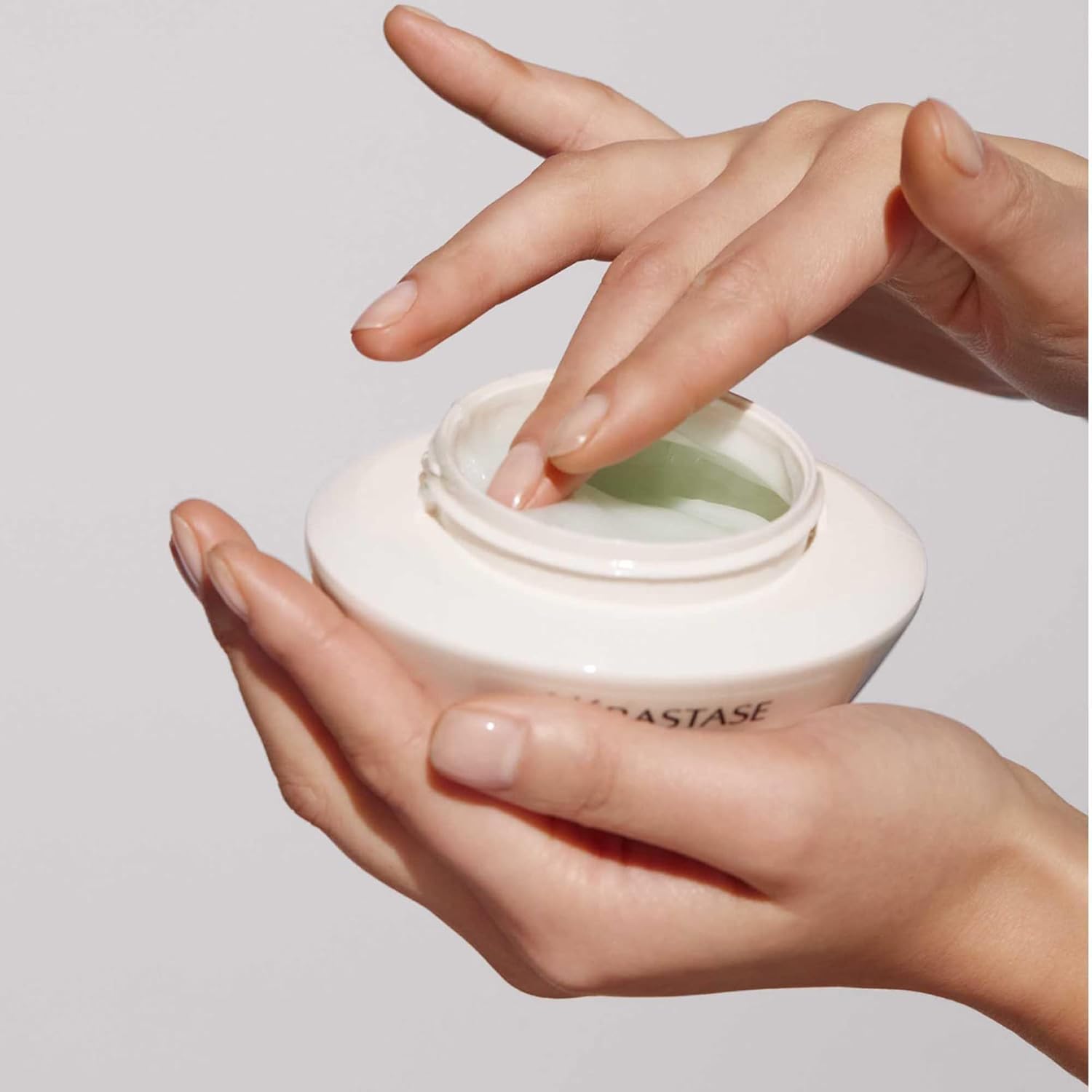 Kérastase, Masque Spécifique Réhydratant Intense, Pour Longueurs Sensibilisées & Déshydratées, 200 ml – Image 4