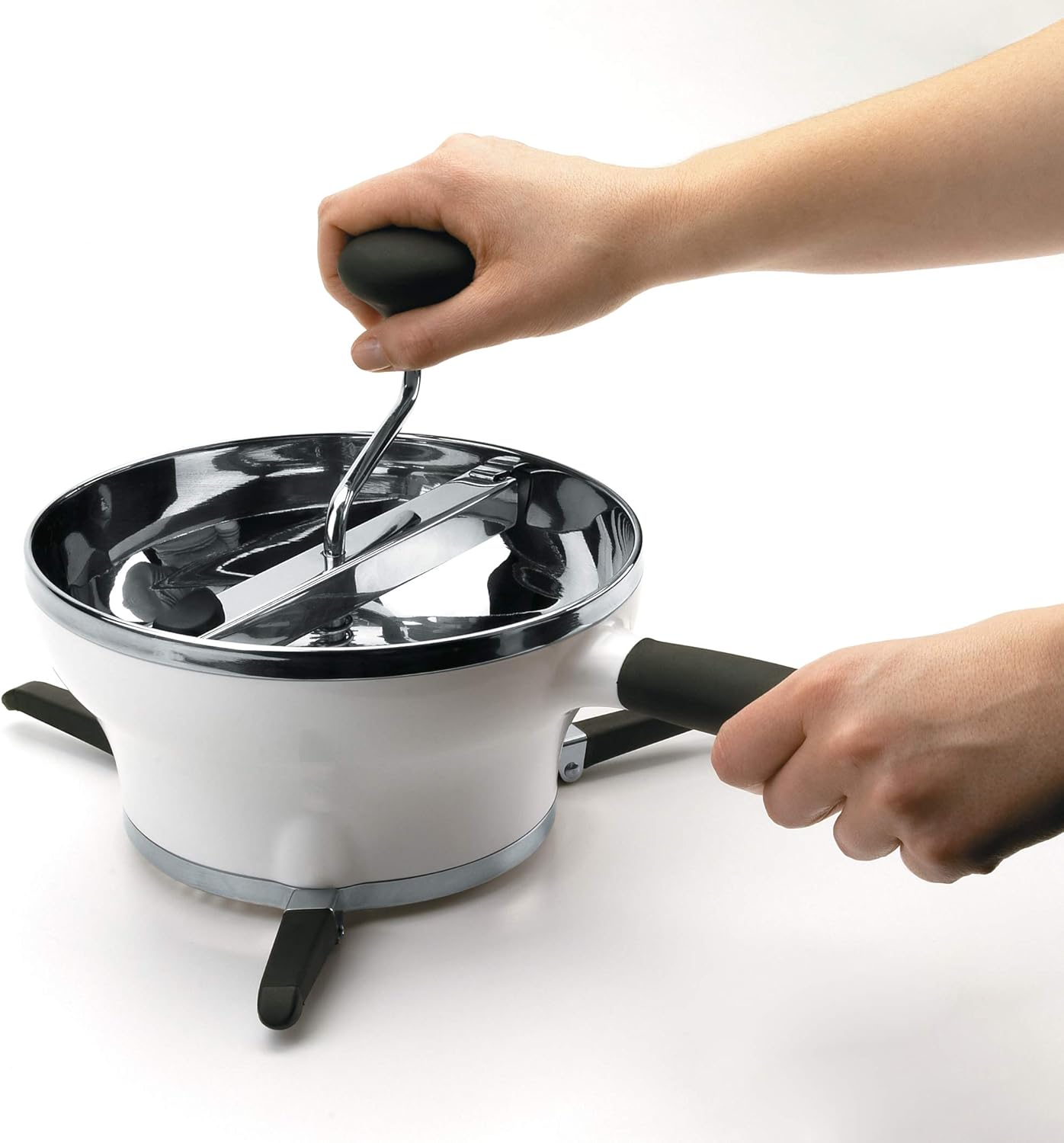 Presse-légumes en acier inoxydable OXO Good Grips, gris et blanc – Image 9