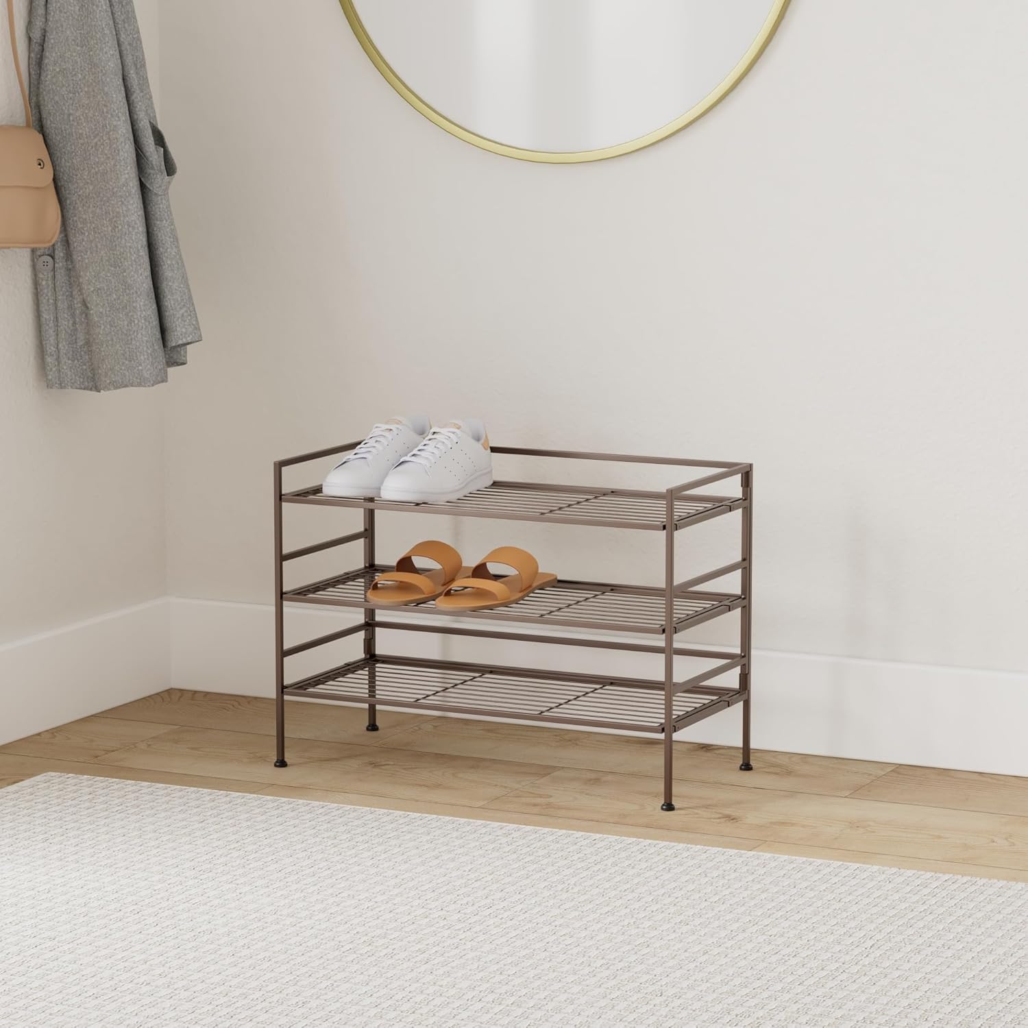 Amazon Basics Étagère à chaussures, capacité 9 paires, 3 étagères, marron, 68 P x 32 L x 47,5 H cm – Image 3