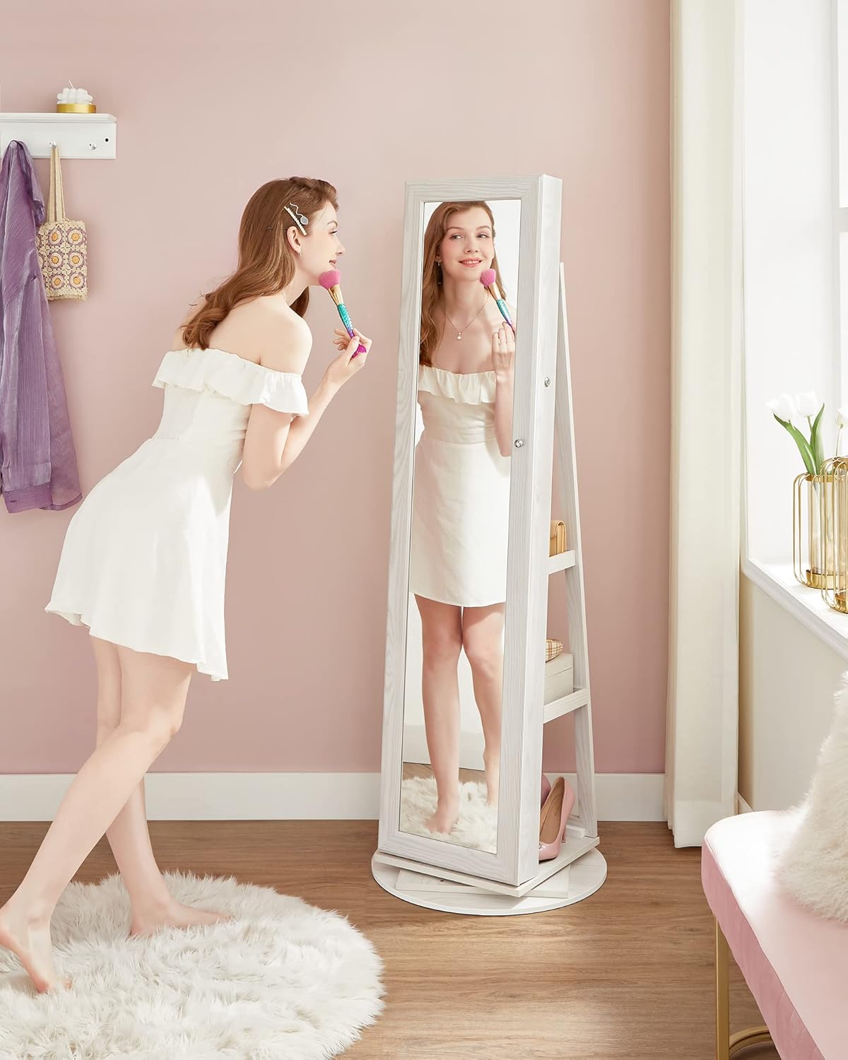SONGMICS Armoire à bijoux avec miroir pleine longueur, pivotante à 360°, étagère de rangement, verrouillable avec clés, pour chambre à coucher, bois grisâtre blanc JBC62W – Image 4