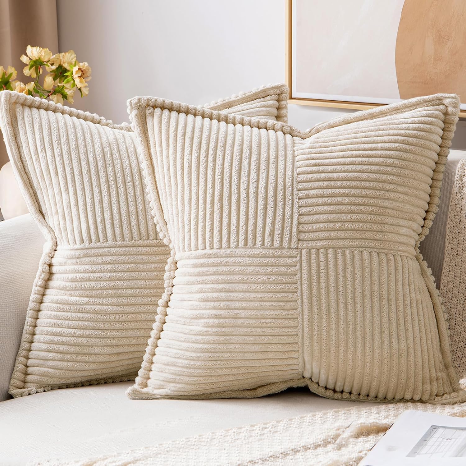 MIULEE Lot de 2 housses de coussin en velours côtelé, carrées, décoratives, douces, pour la décoration de la maison, du canapé, de la chambre à coucher, crème, 40 x 40 cm – Image 2